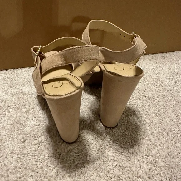 Jessica Simpson Palyn Platform Heels Beige Size 10 NWOB - Picture 5 of 5